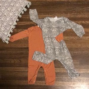 Organic Kate Quinn bamboo long sleeve/pant onesie.